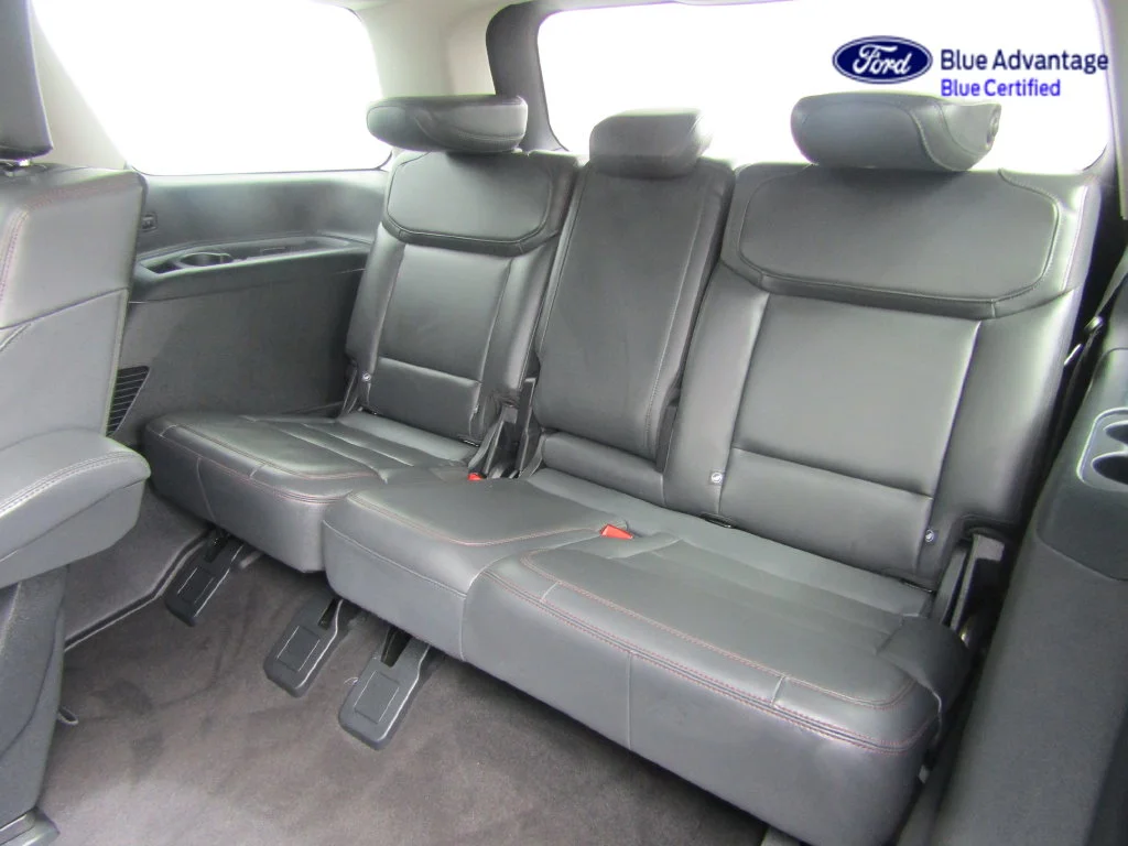 Certified Used 2025 Star White Ford Active image 44