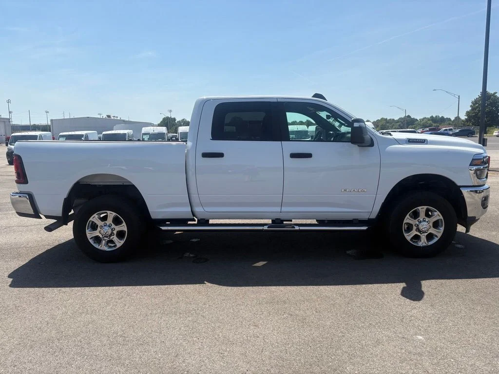 Used 2026 White Ram Big Horn image 9