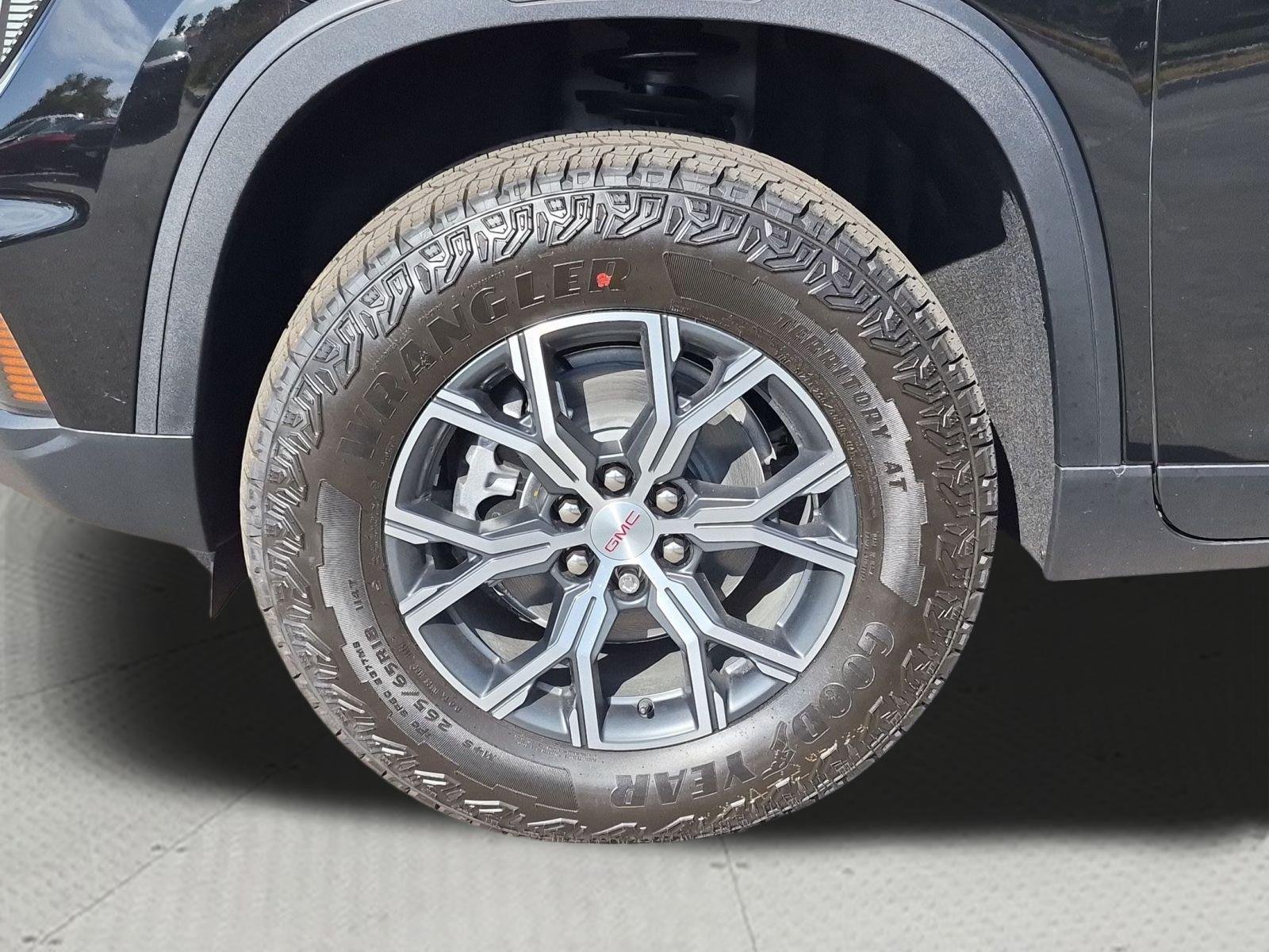 2026 GMC Acadia AT4 - Photo 34