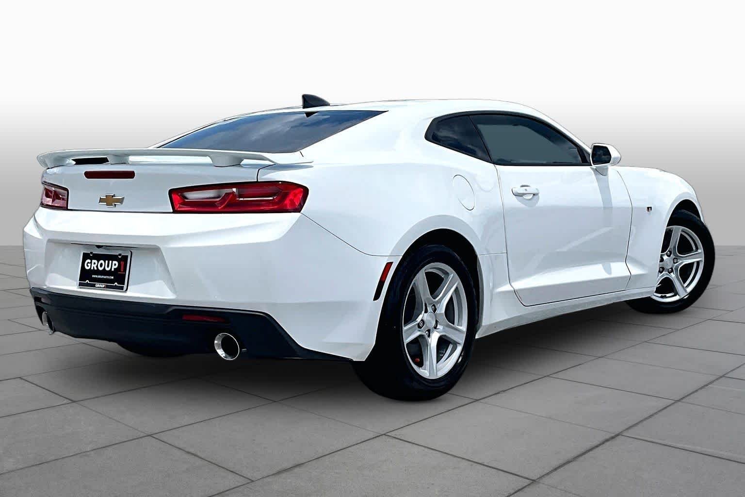 Used 2016 Summit White Chevrolet 1LT image 13