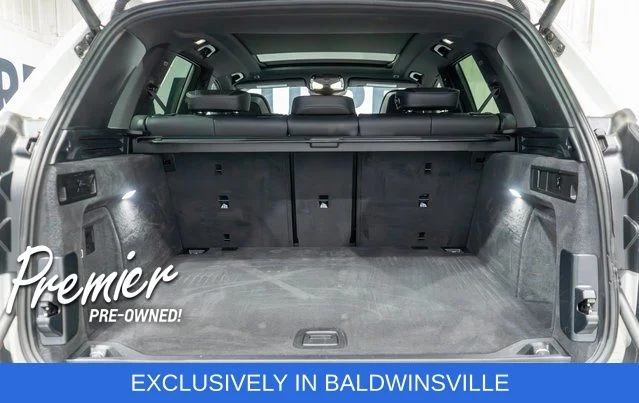 Used 2026 White BMW sDrive40i image 9