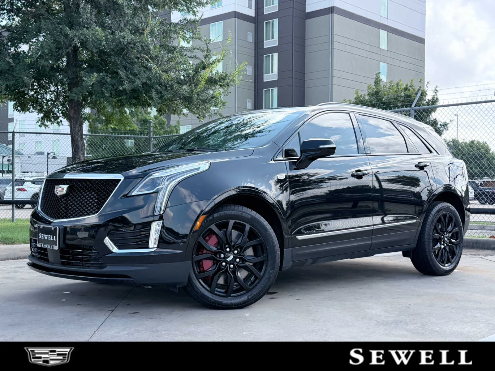 2024 Cadillac XT5 AWD Sport's photo