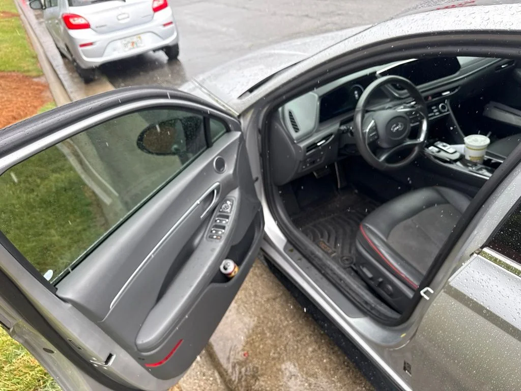 Used 2021 Silver Hyundai SEL Plus image 16