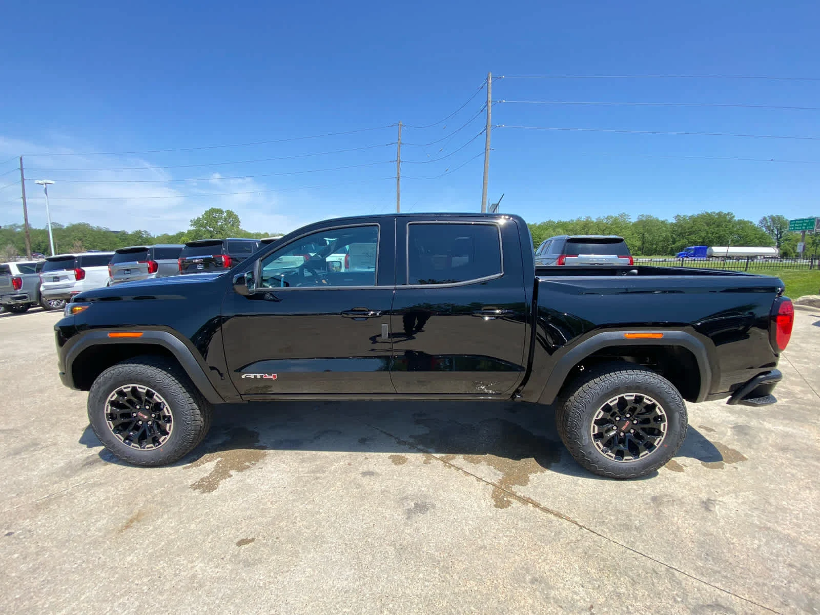 New 2026 Onyx Black GMC AT4 image 5