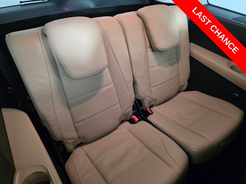 Certified Used 2025 Black Mercedes-Benz GLS 450 image 29