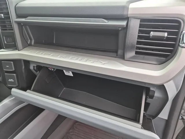 2025 Ford F-250 Super Duty XLT - Photo 28