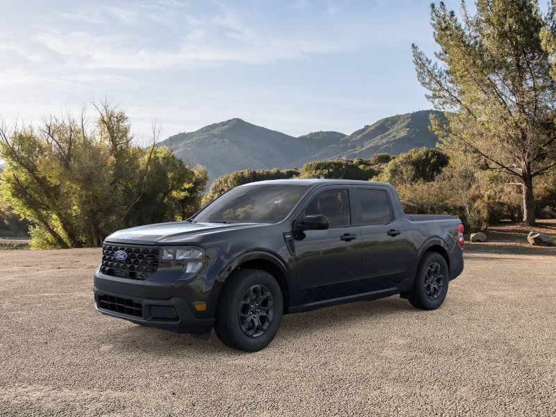 New 2026 Black Ford XLT image 2