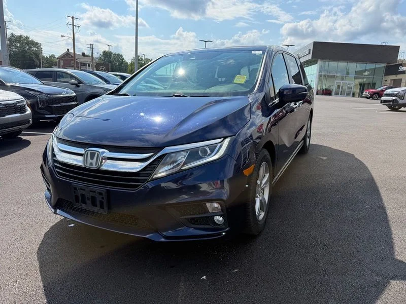 Used 2018  Honda EX image 3