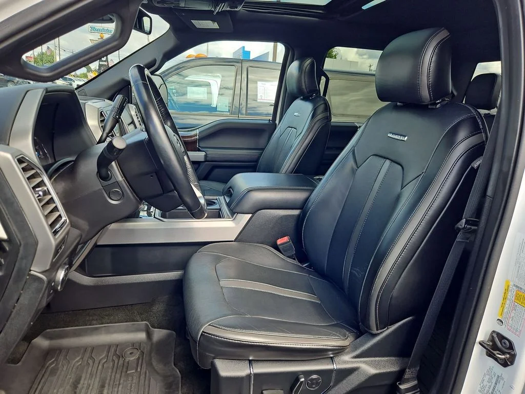 Used 2017 White Ford Platinum image 21