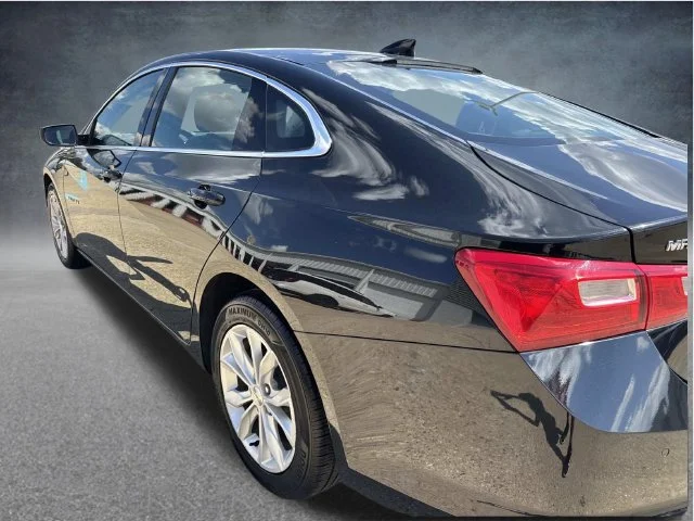 Used 2025 Black Chevrolet LT image 17