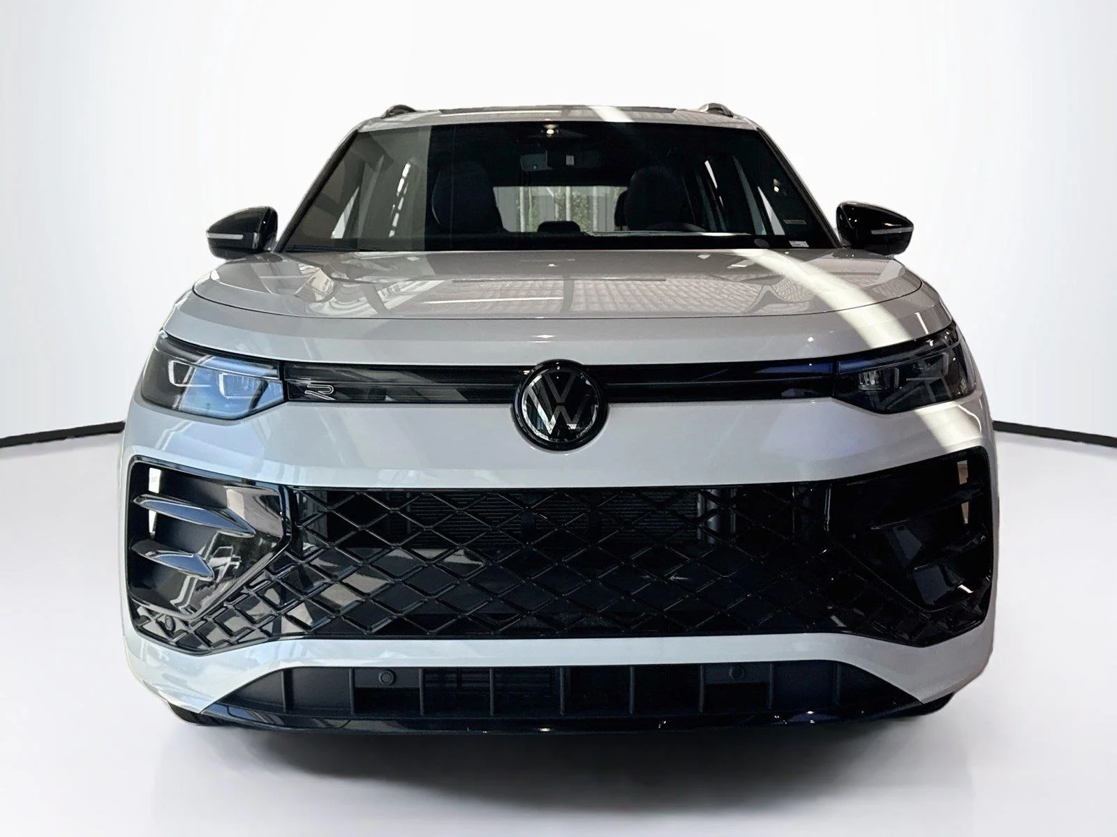 New 2026 WHITE Volkswagen SE R-Line Black image 4