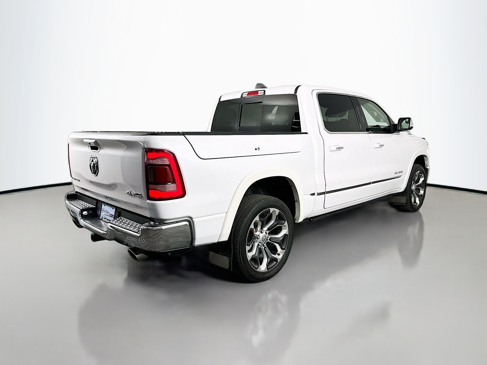 Used 2021 Ivory White Tri-Coat Pearlcoat Ram Limited image 8
