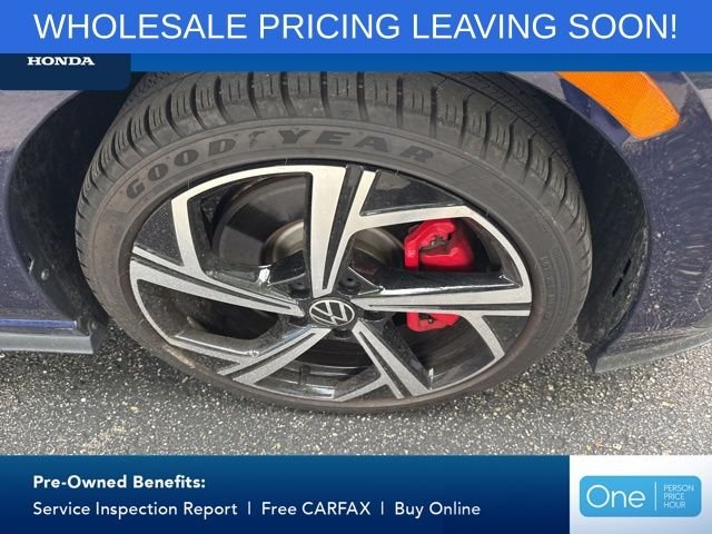 Used 2024 Atlantic Blue Metallic Volkswagen 2.0T SE image 5