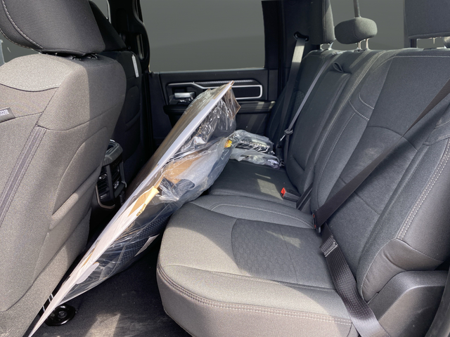 2025 RAM 2500 Big Horn - Photo 32