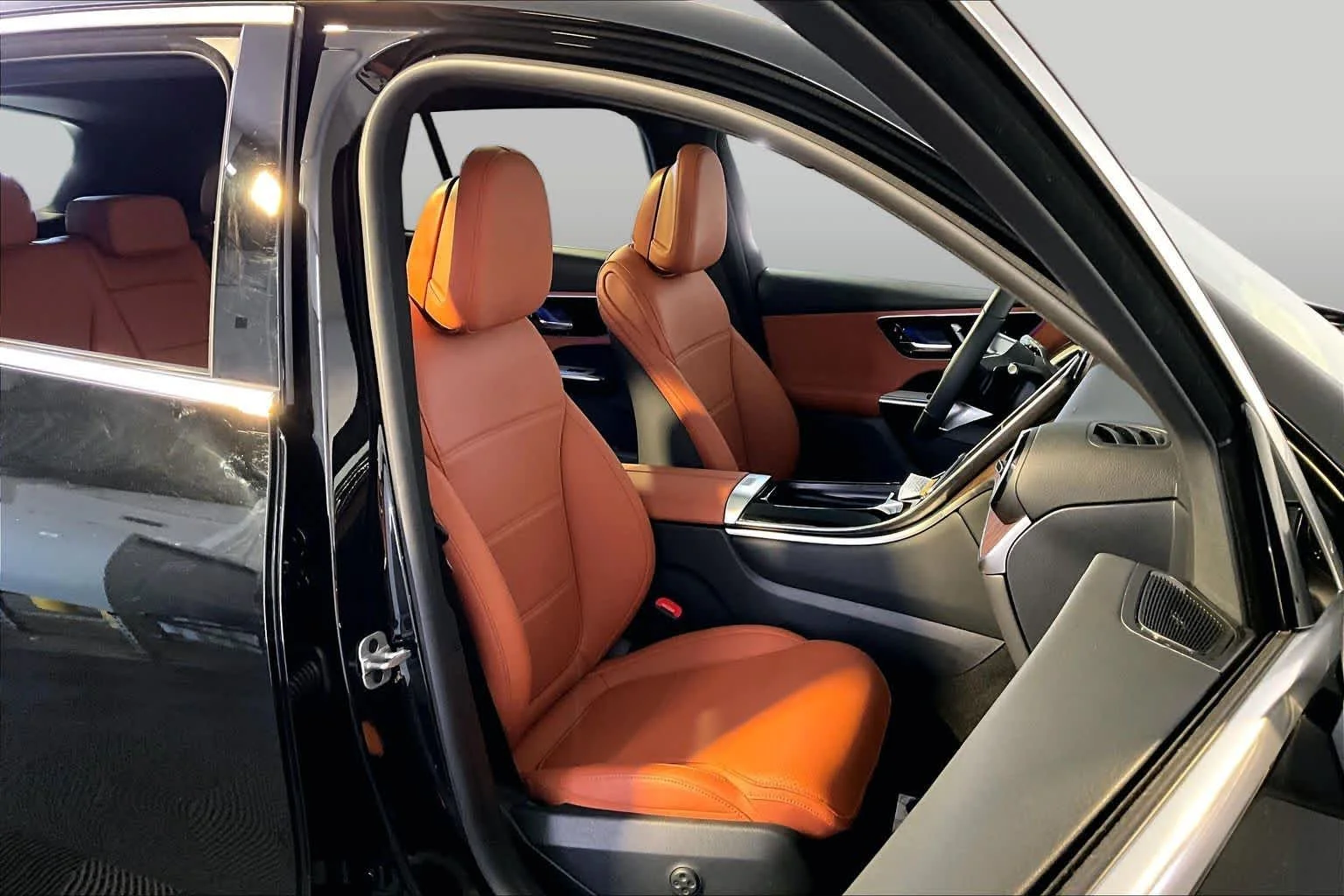 Certified Used 2026 Black Mercedes-Benz GLC 300 image 8