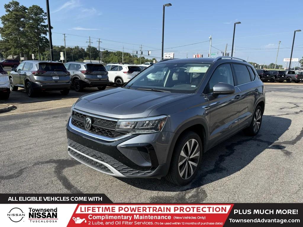 Used 2024 Gray Volkswagen SE image 1