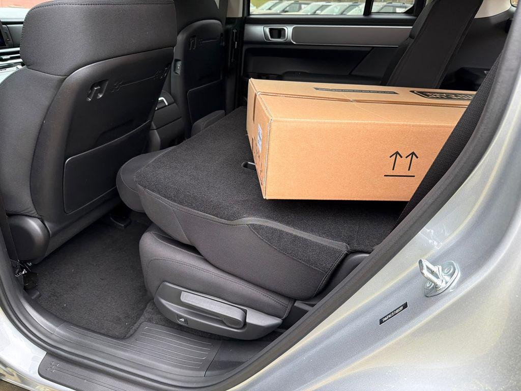 New 2026 Silver Hyundai SE image 21