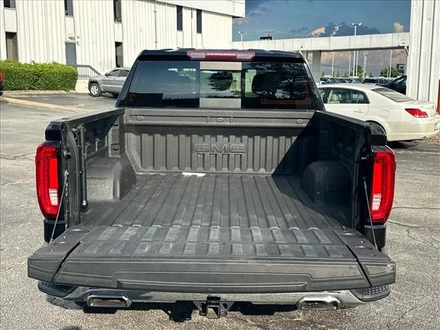 Used 2019 Black GMC SLT image 12