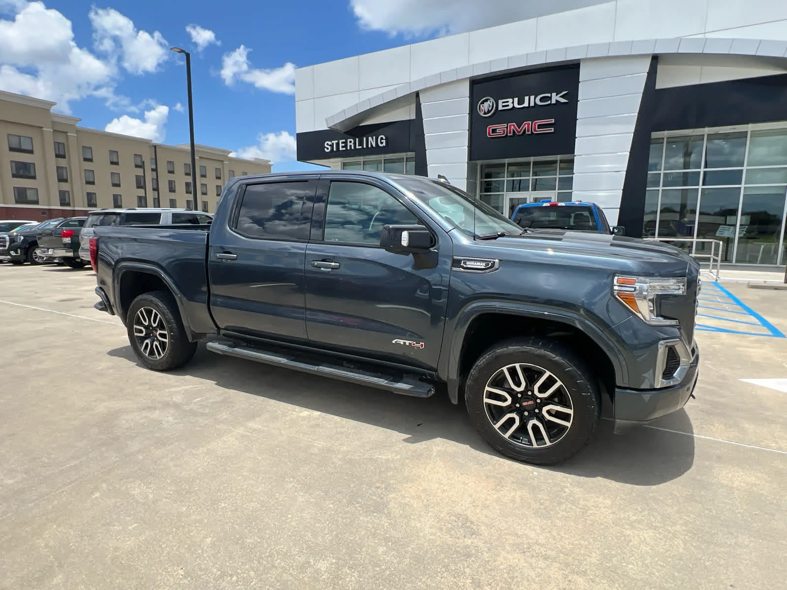 2020 GMC Sierra 4WD Crew Cab Short Box AT4's photo