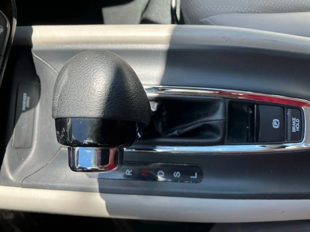 Used 2016  Honda LX image 16
