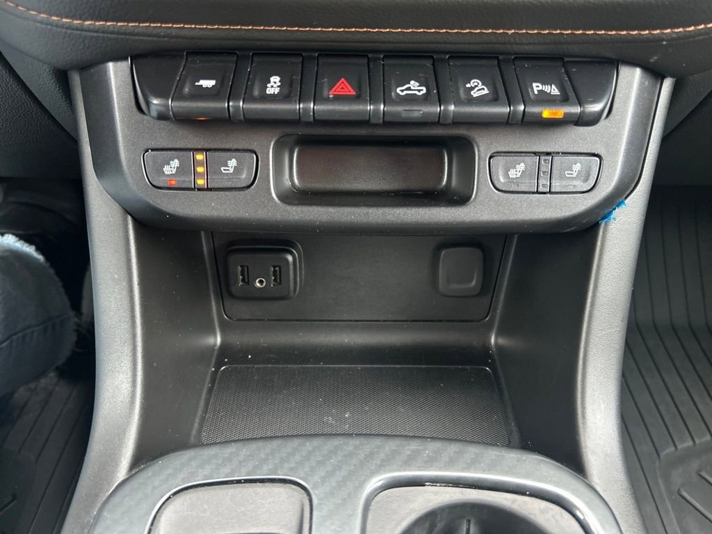 2022 GMC Canyon AT4 - Photo 18