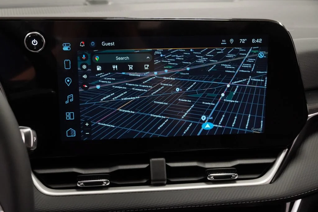 2027 Chevrolet Equinox LT - Photo 16