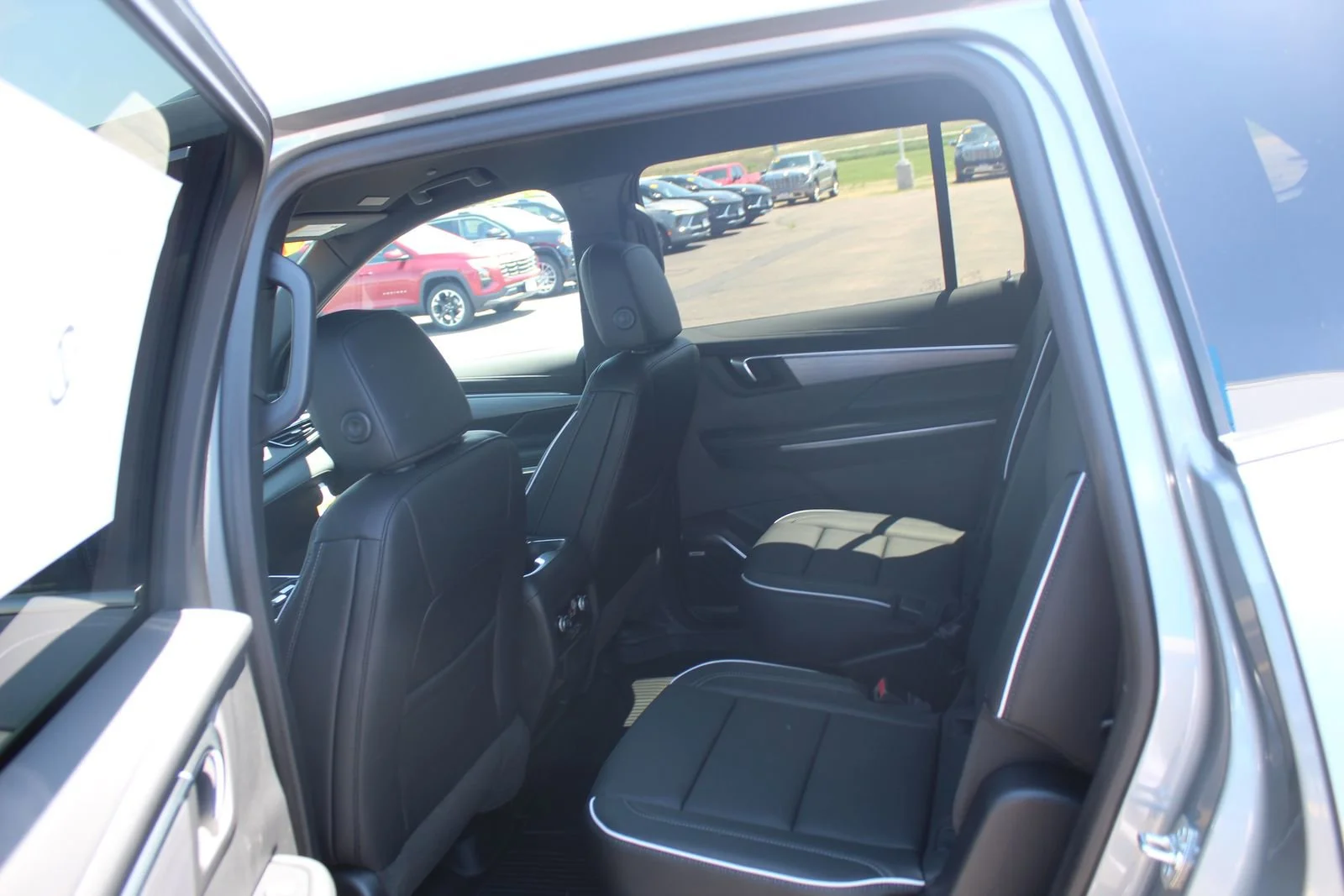 2026 Buick Enclave Preferred - Photo 9