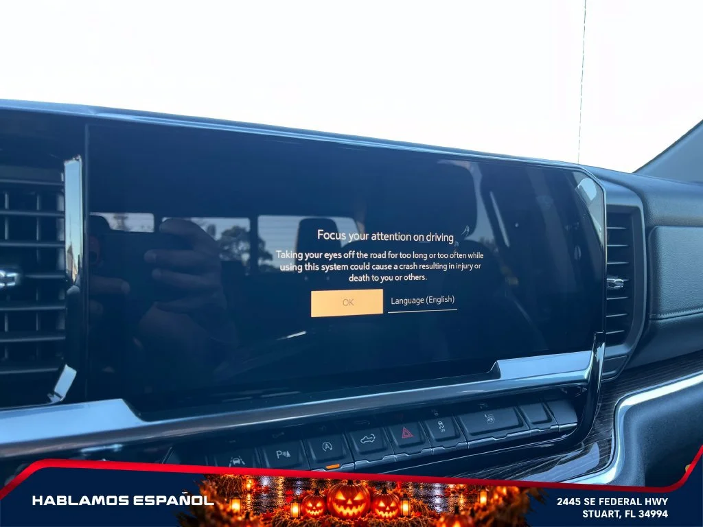 New 2026 Sterling Metallic GMC Elevation image 31