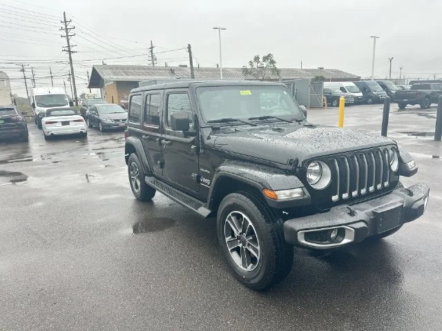 Used 2023 Black Jeep Sahara image 12
