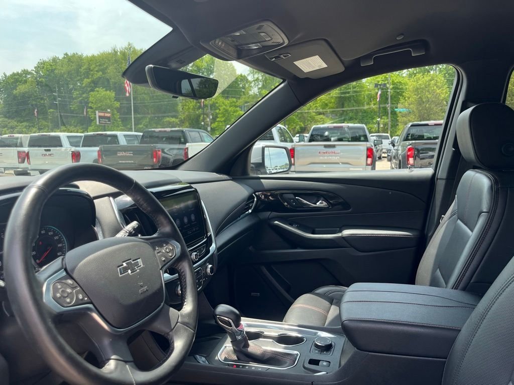 Used 2022 Silver Chevrolet RS image 16