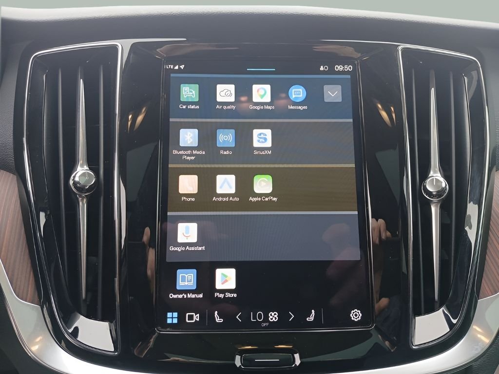 2025 Volvo V60 Cross Country Plus - Photo 17