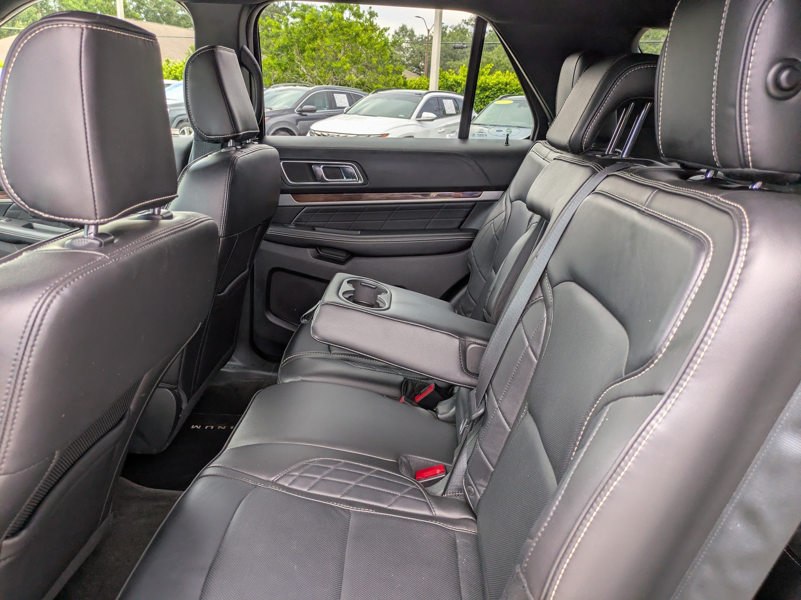 2018 Ford Explorer Platinum - Photo 13