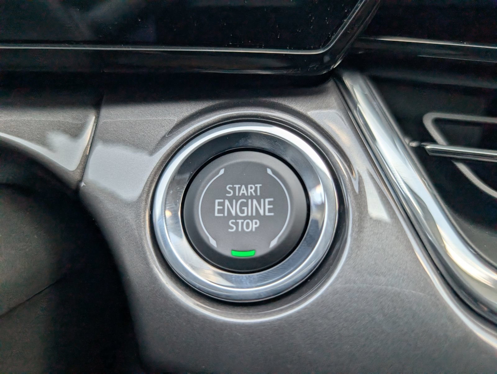 New 2026 Cacti Green Chevrolet ACTIV image 25