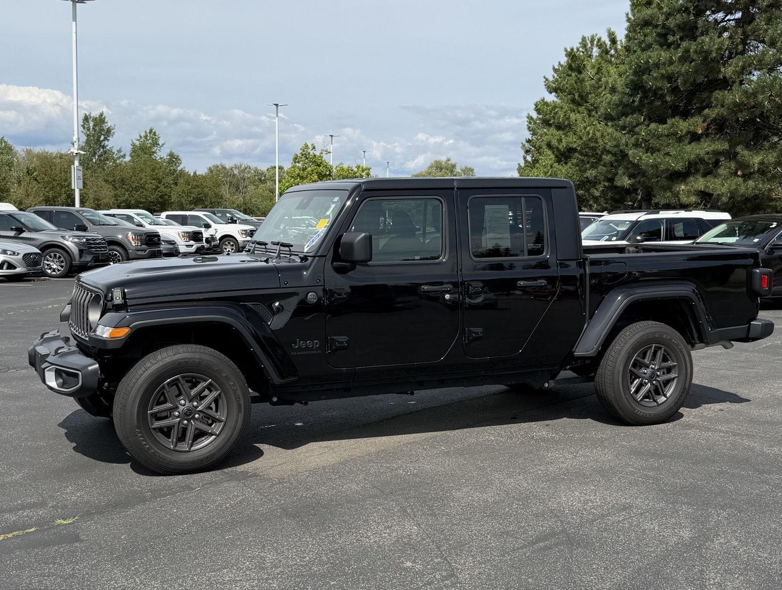 Used 2024 Black Clearcoat Jeep Sport S image 4