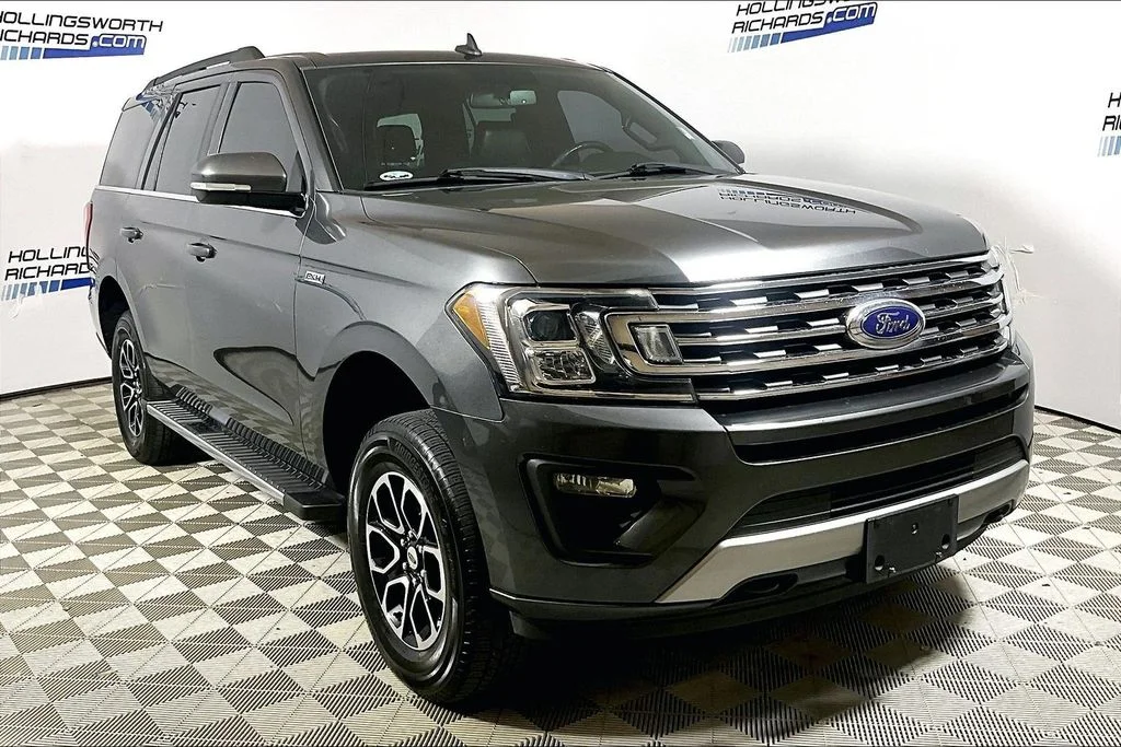 Certified Used 2018 Magnetic Ford XLT image 3