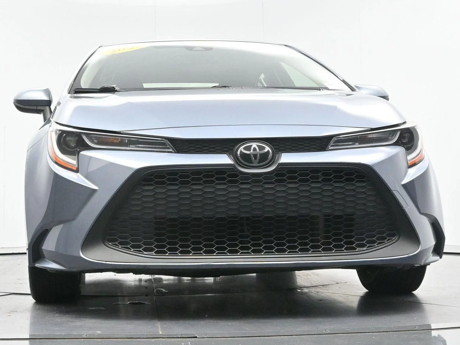 Used 2022 Celestite Gray Metallic Toyota LE image 40