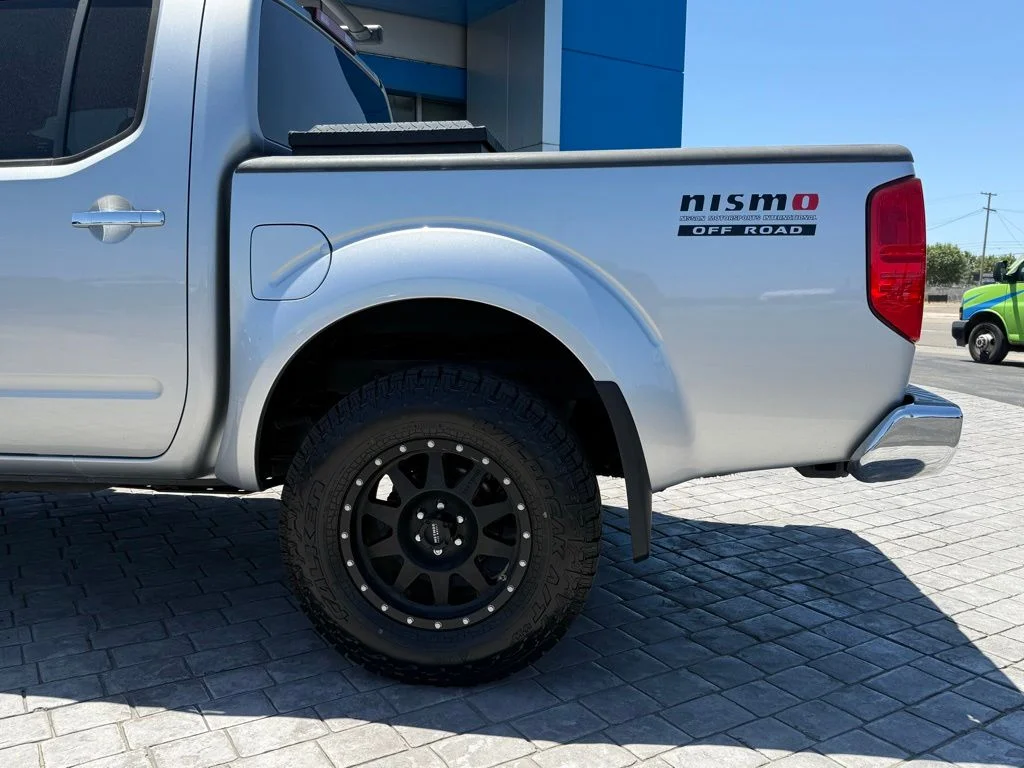 Used 2006 Silver Nissan NISMO Off-Road image 11