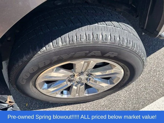 Used 2018 Gray Ford XLT image 16