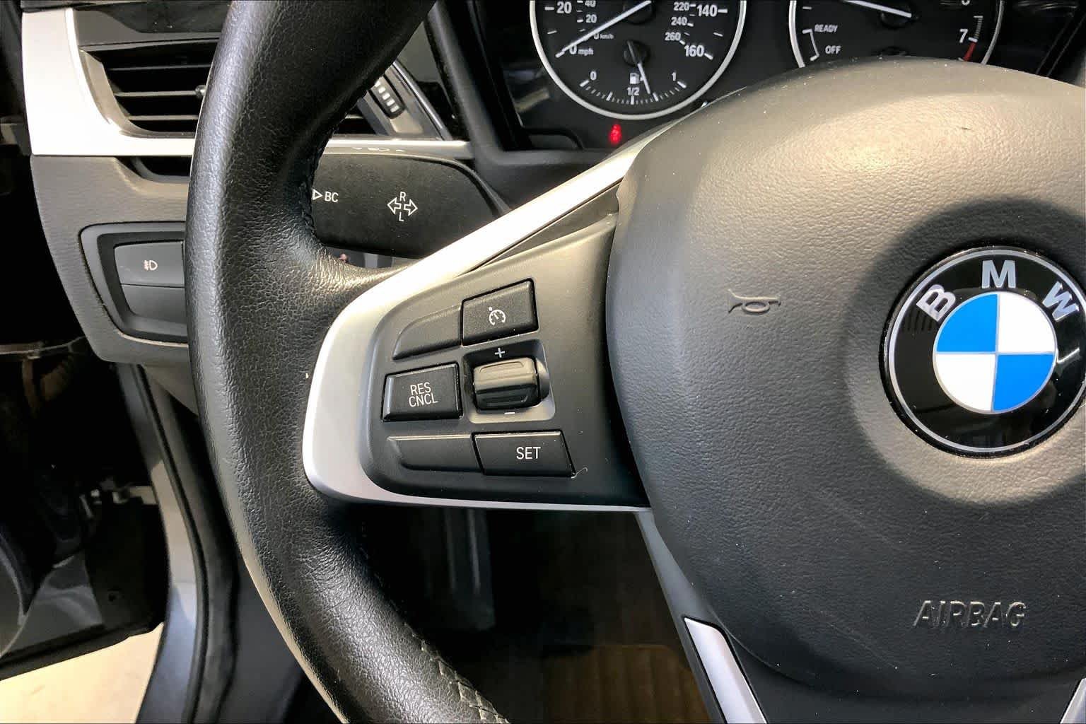 Used 2018 Mineral Gray Metallic BMW xDrive28i image 23