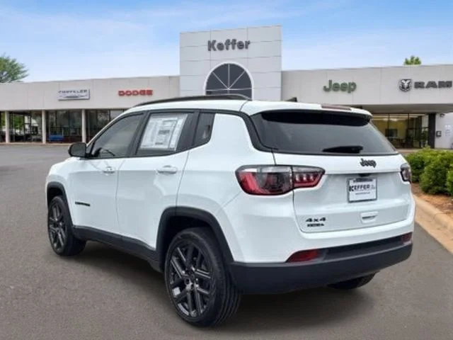 New 2026 White/off-white Jeep Latitude image 3