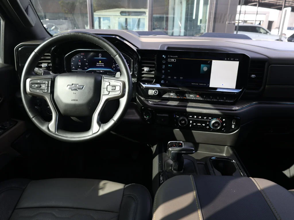 Used 2024 Gray Chevrolet ZR2 image 23