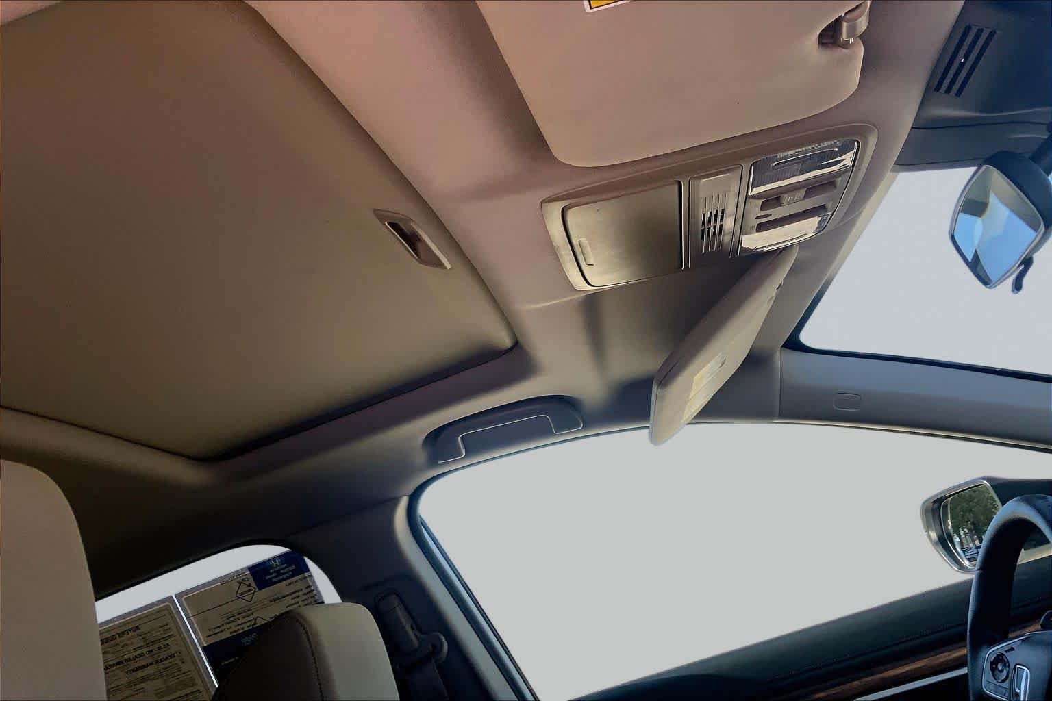 Used 2019 Platinum White Pearl Honda EX image 11