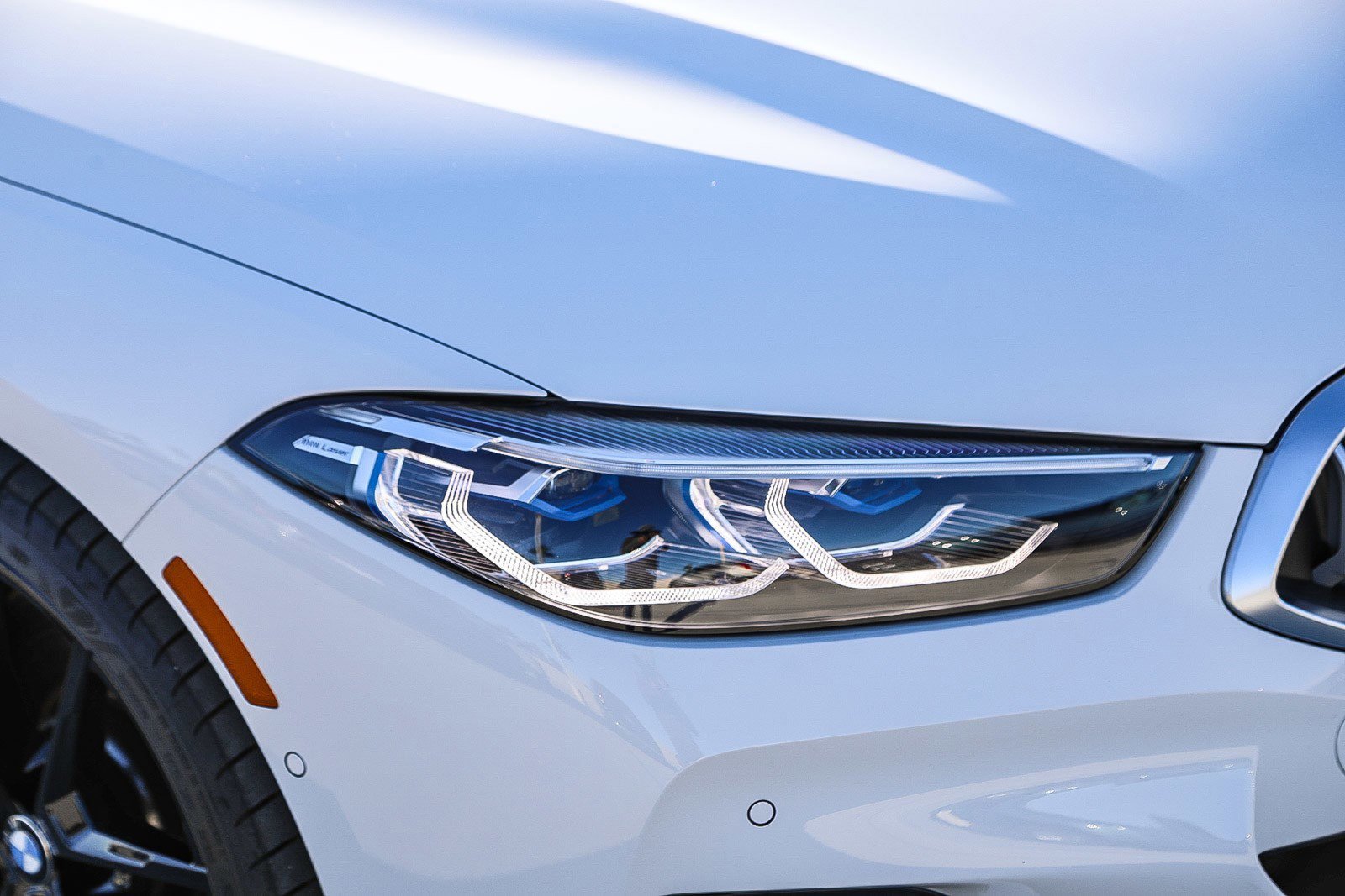 2025 BMW 8 Series 840i - Photo 7