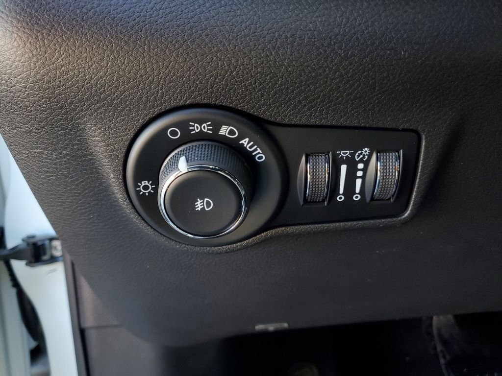 New 2026 Bright White Clearcoat Jeep Limited image 18