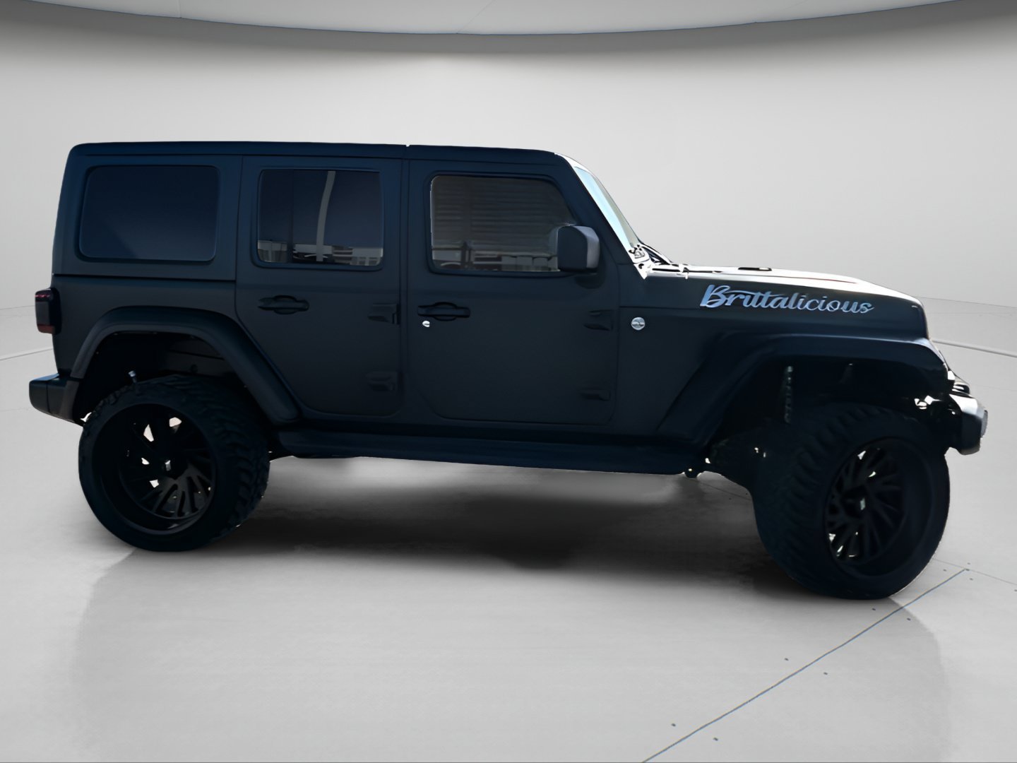 Used 2024 Anvil Clearcoat Jeep Sahara image 4