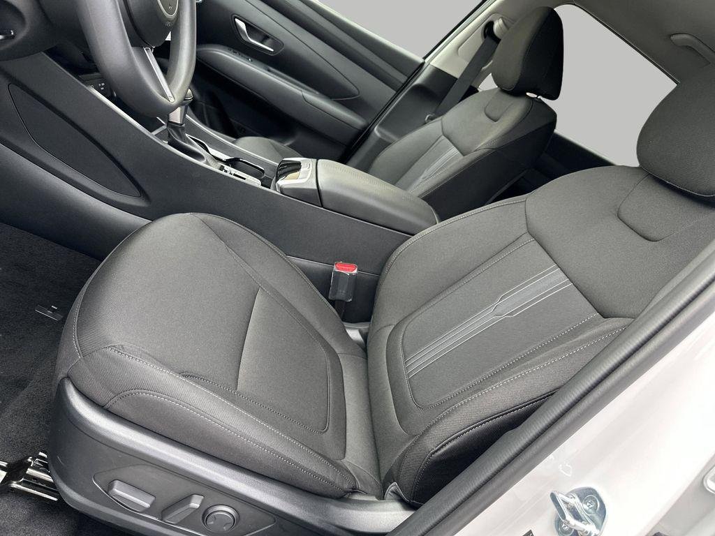 New 2026 White Pearl Hyundai SEL FWD image 9