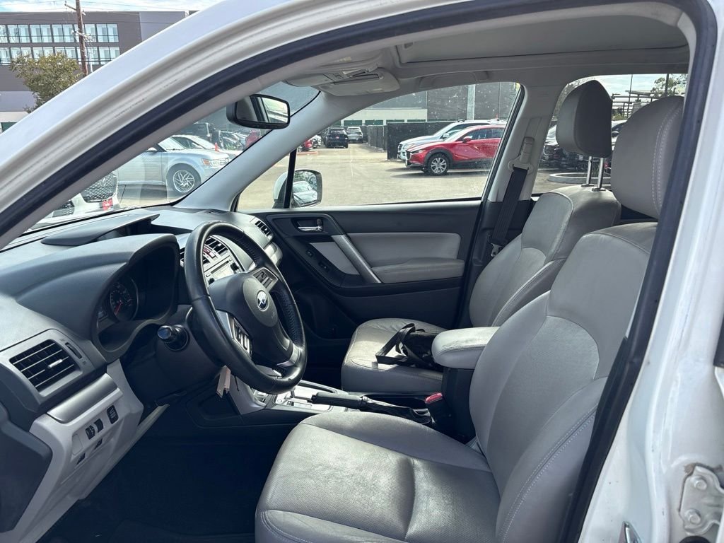 Used 2015 White Subaru 2.5i Limited image 12