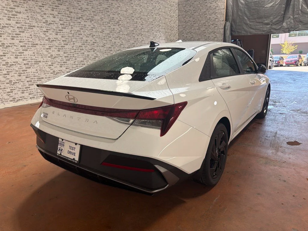 New 2026 Serenity White Hyundai SEL Sport image 7