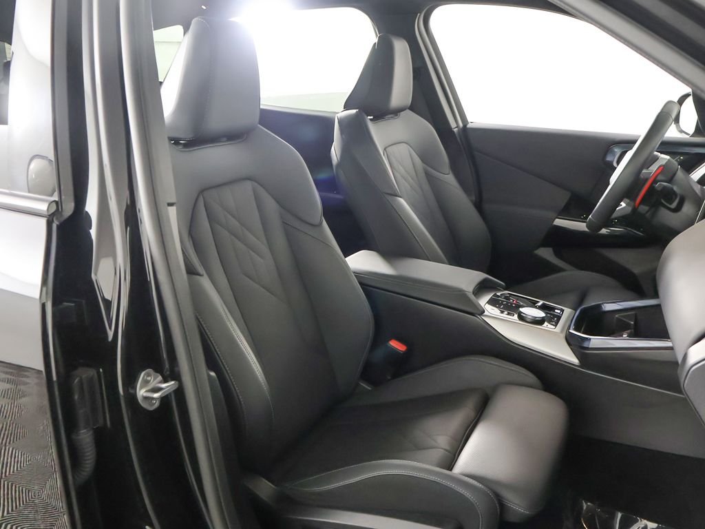 Used 2025 Black BMW M50 xDrive image 34