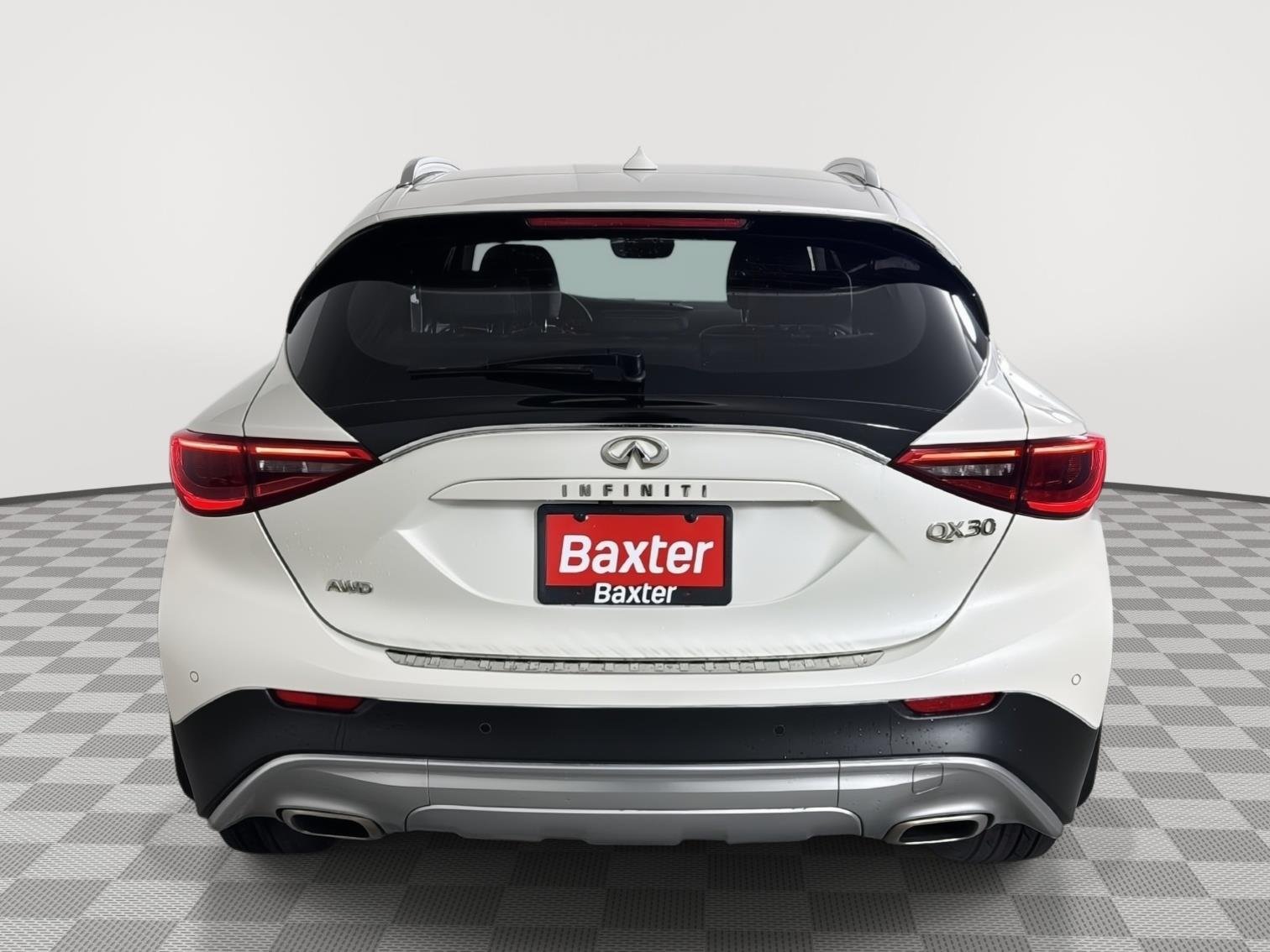 Used 2018 Majestic White INFINITI Premium image 23